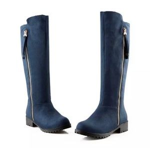 Low Heel • Faux Suede • Round Toe • Sz 8.5 Boots